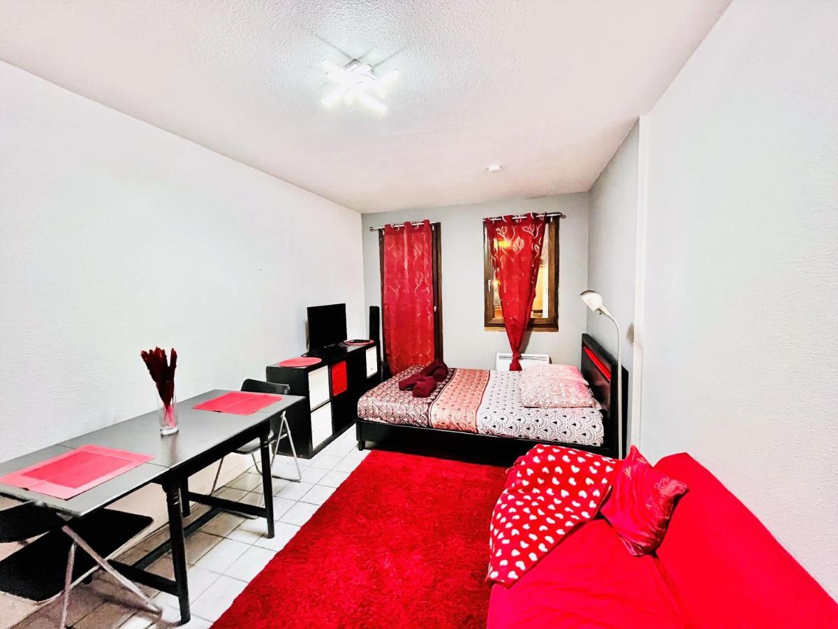 Le Red Escape A 15Min Du Centre Avec Parking Prive Gratuit Apartment Annecy Exterior photo