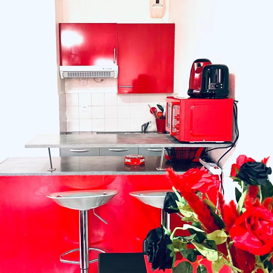 Le Red Escape A 15Min Du Centre Avec Parking Prive Gratuit Apartment Annecy Exterior photo
